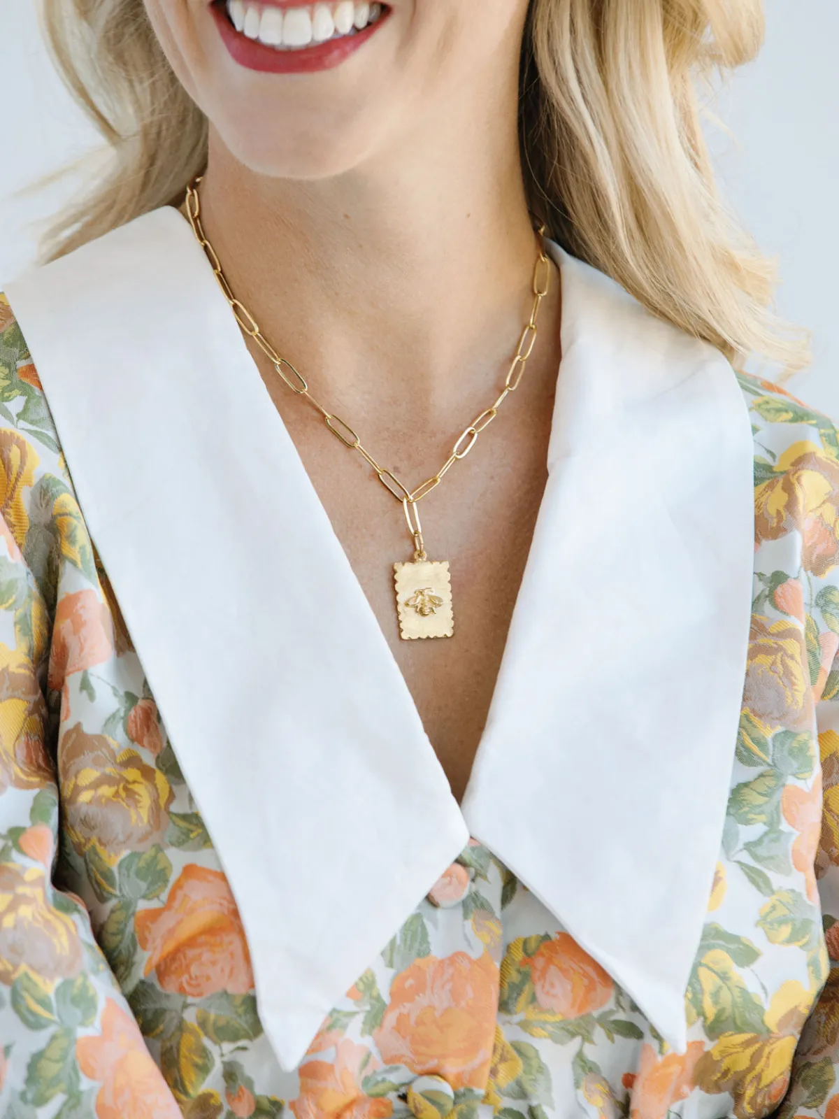 Bee Stamp Necklace|Susan Shaw New