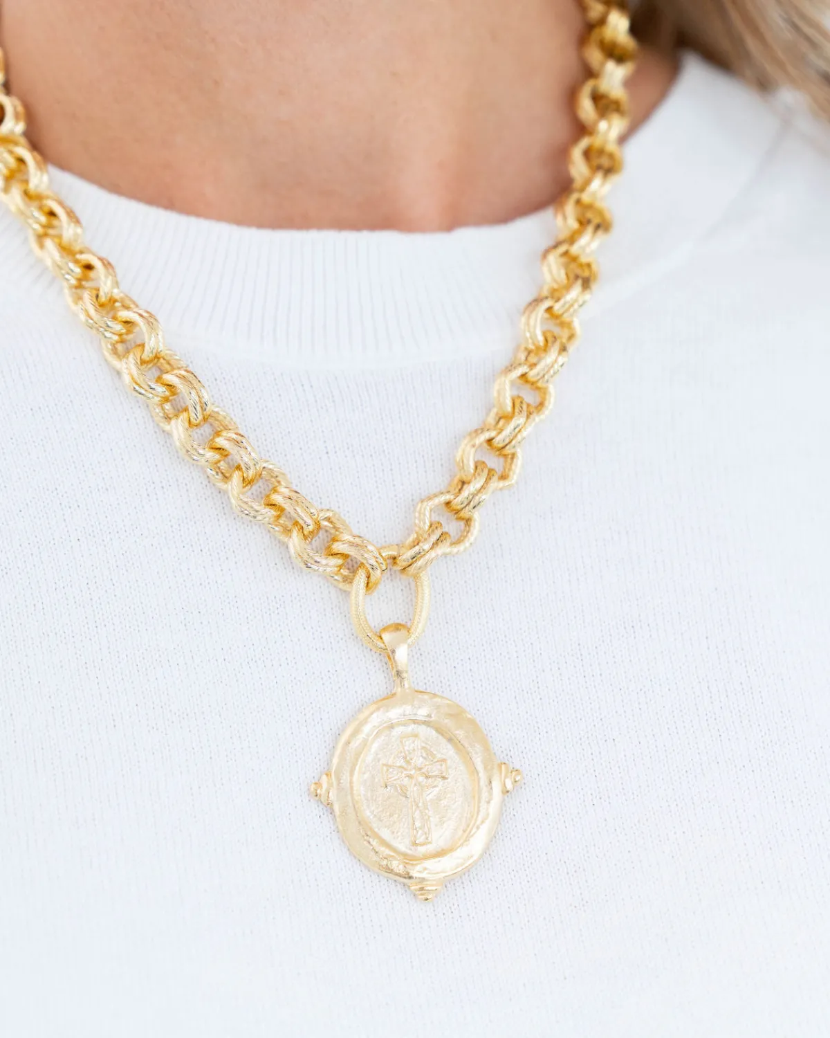 Cross Intaglio Necklace|Susan Shaw Hot